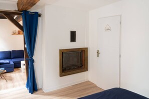 4 chambres, fer et planche à repasser, Wi-Fi, draps fournis