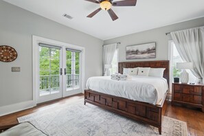 2 bedrooms, desk, iron/ironing board, free WiFi