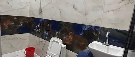 Familienzimmer | Badezimmer | Dusche