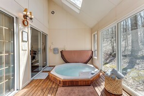 House (4 Bedrooms) | Interior - Access to Jack Frost Ski Resort: Home w/ Hot Tub (White Haven)