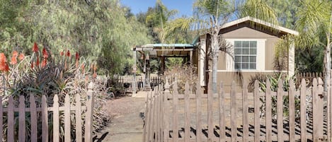 Fachada de la propiedad