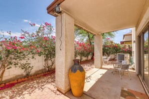 Apartment (3 Bedrooms) | Interior - 2 Mi to Desert Diamond Arena: Home w/ Patio! (Phoenix)