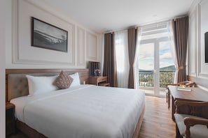 Minibar, in-room safe, soundproofing, free WiFi - Dalat Roof Hotel (Da Lat)