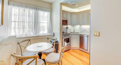 Historic French Consulate in Cap Hill w/ Yard