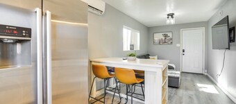 Near Old Town & Unm: Home in East Downtown