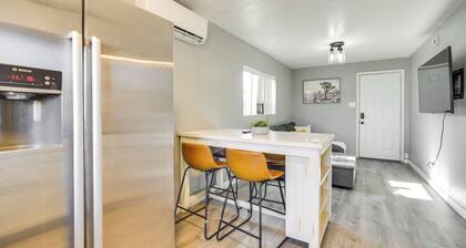 Near Old Town & Unm: Home in East Downtown