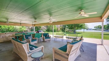 House (Multiple Bedrooms) | Front of property