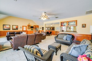 Casa (Multiple Bedrooms) | Interni