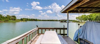 Dock: 'sunrise Cove RC' on Richland Chambers Lake