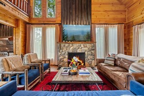 智能电视、壁炉、电子游戏、立体声音响