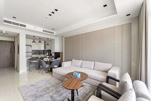 House - Luxury 1BR w Burj Khalifa View in Business Bay (Dubai)