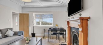 Cozy 2 Bedroom Cottage