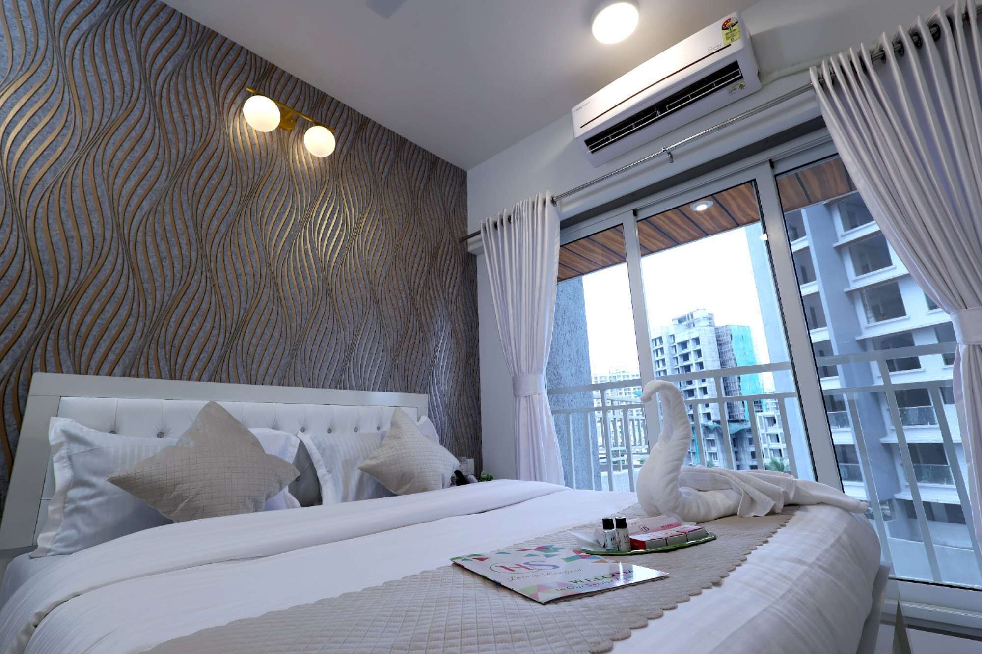 3 bedrooms, desk, iron/ironing board, WiFi