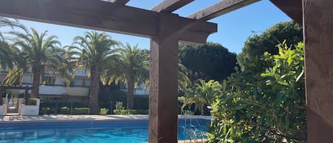 Utomhuspool