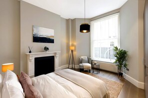 Apartment - Collingham Road - 2 Bedroom Apartment I (London)