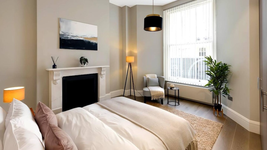 Collingham Road - 2 Bedroom Apartment I