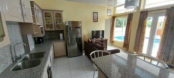 Apartment, Ocean View | Living area | 42-inch Smart TV with digital channels