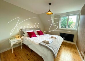 2 chambres, fer et planche à repasser, Wi-Fi gratuit, draps fournis