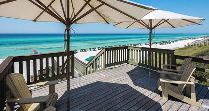 Piccadilly Carriage House - Couples & Small Families, Free Bikes, 4 RB Pools