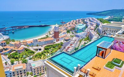 Nice Seaview-Kiss bridge-Firework-Sunset