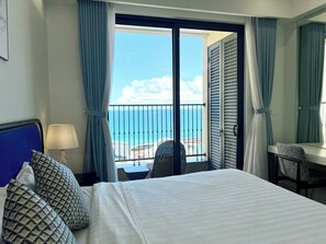 Luxury Apartment, Ocean View | Premium bedding, memory foam beds, individually decorated - Nice Seaview-Kiss bridge-Firework-Sunset (Phu Quoc)