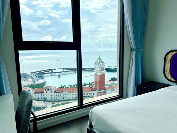 Luxury Apartment, Ocean View | 1 bedroom, premium bedding, memory-foam beds, individually decorated