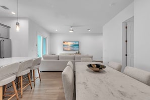 Interior - 🌴New Build☀Azul A3🐬Private Rooftop Deck🏖️Close to Beach🏠4 Story Townhouse (Madeira Beach)