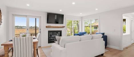 تلفزيون، مكتب