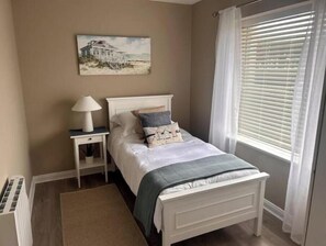 3 Schlafzimmer, Bügeleisen/Bügelbrett, WLAN, Bettwäsche