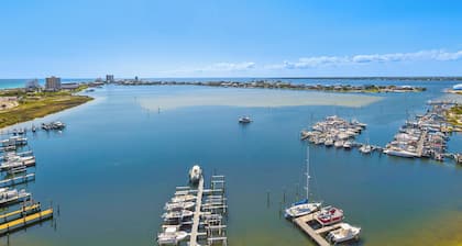 August Dates Open! 12th Floor OceanView âą 2BR âą 4 Beds âą Sleeps 7