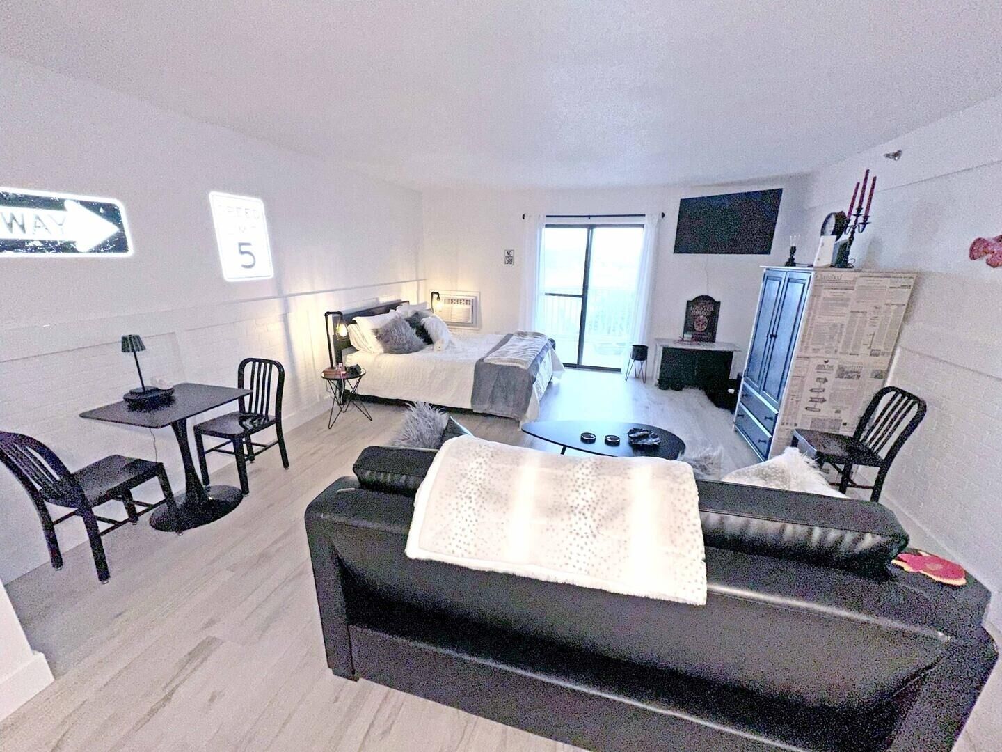 Studio | Wi-Fi gratuit