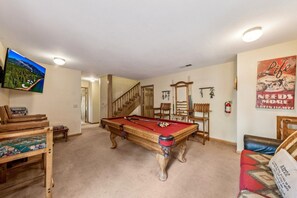 House, 4 Bedrooms | Game room