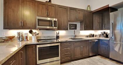 1849 Condos 642 3 Bedroom Home