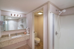 Condo, 1 quarto | Banheiro