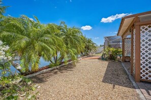 House, 3 Bedrooms | Property grounds