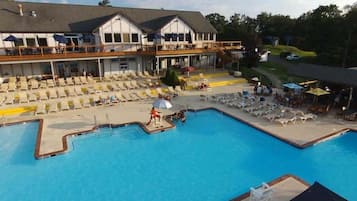 Chalet, 4 Bedrooms | Pool