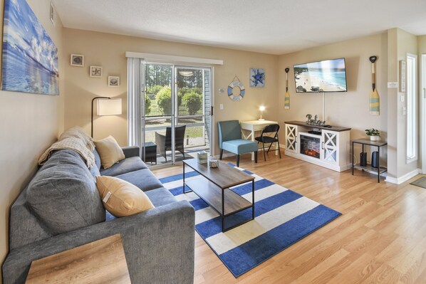 Condo, 2 Bedrooms | Living area - Retreat At Glenns Bay 203e 2 Bedroom Condo (Surfside Beach)