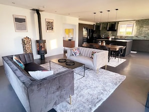 Smart TV, books, computer monitors