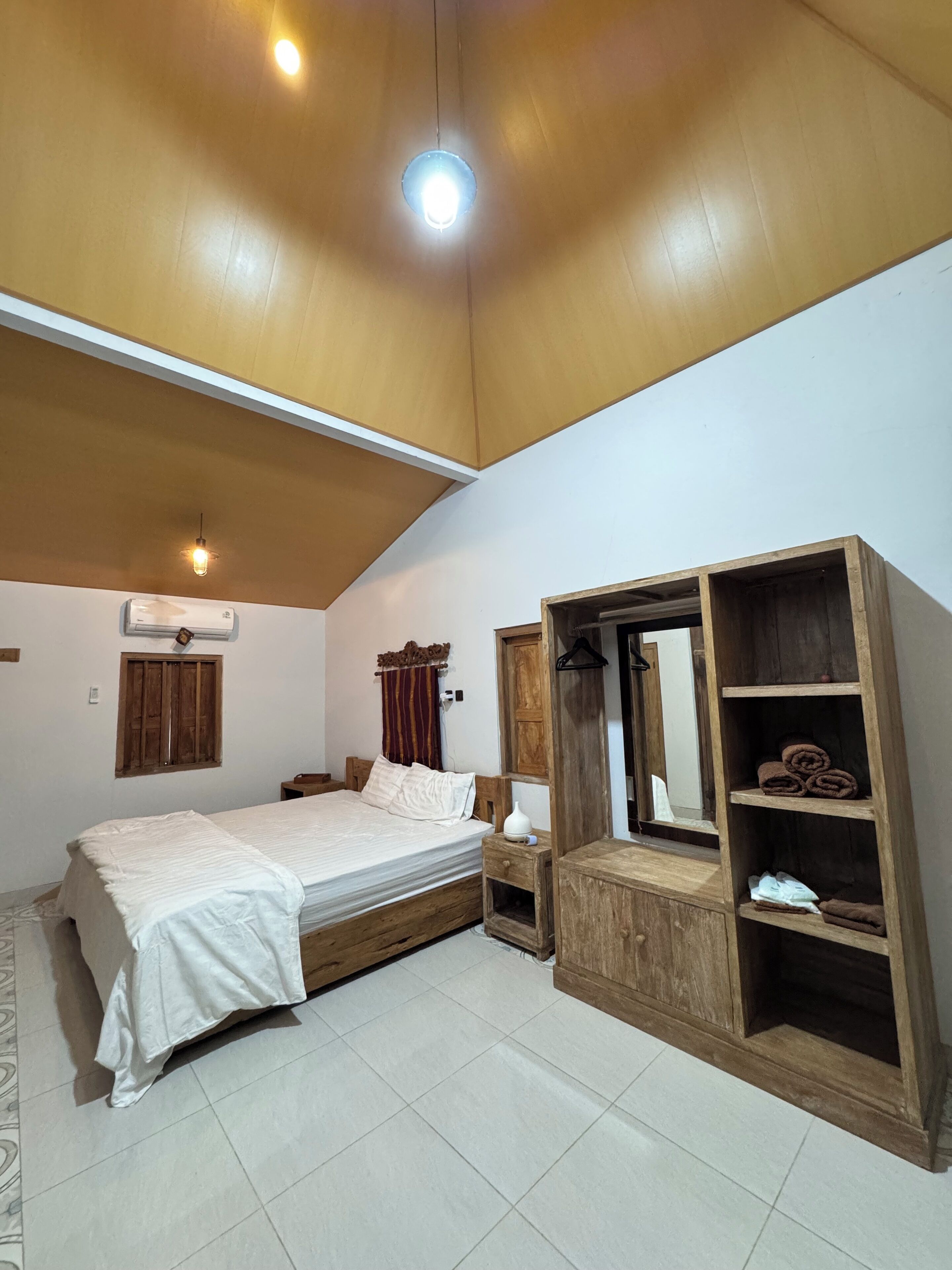 1 bedroom, individually furnished, desk, laptop workspace