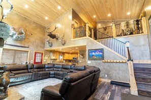 TV, fireplace, DVD player