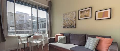 Apartment (1 Bedroom) | Front of property