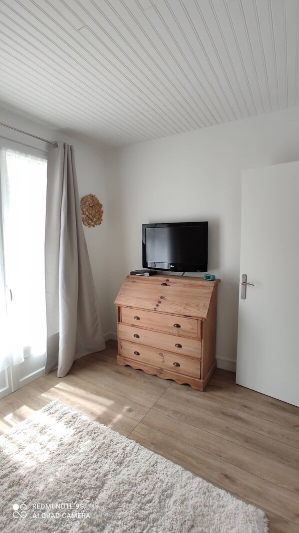 Family Quadruple Room, Garden View | Blackout drapes, free WiFi