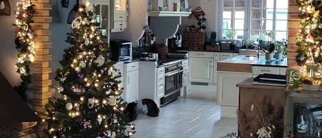 Lunsj og middag serveres, franske retter