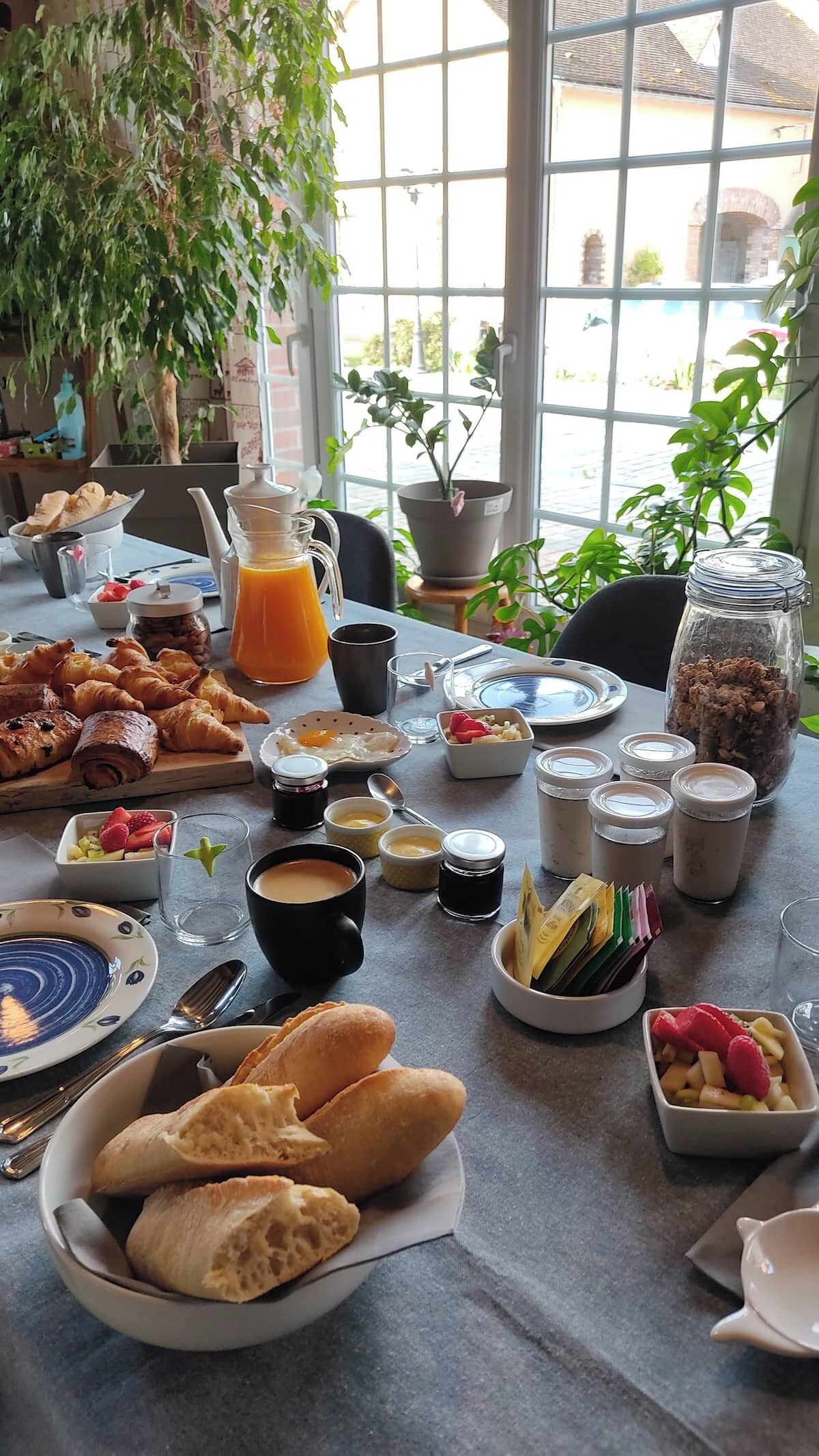 朝食 (郷土料理)、毎日提供 (無料)