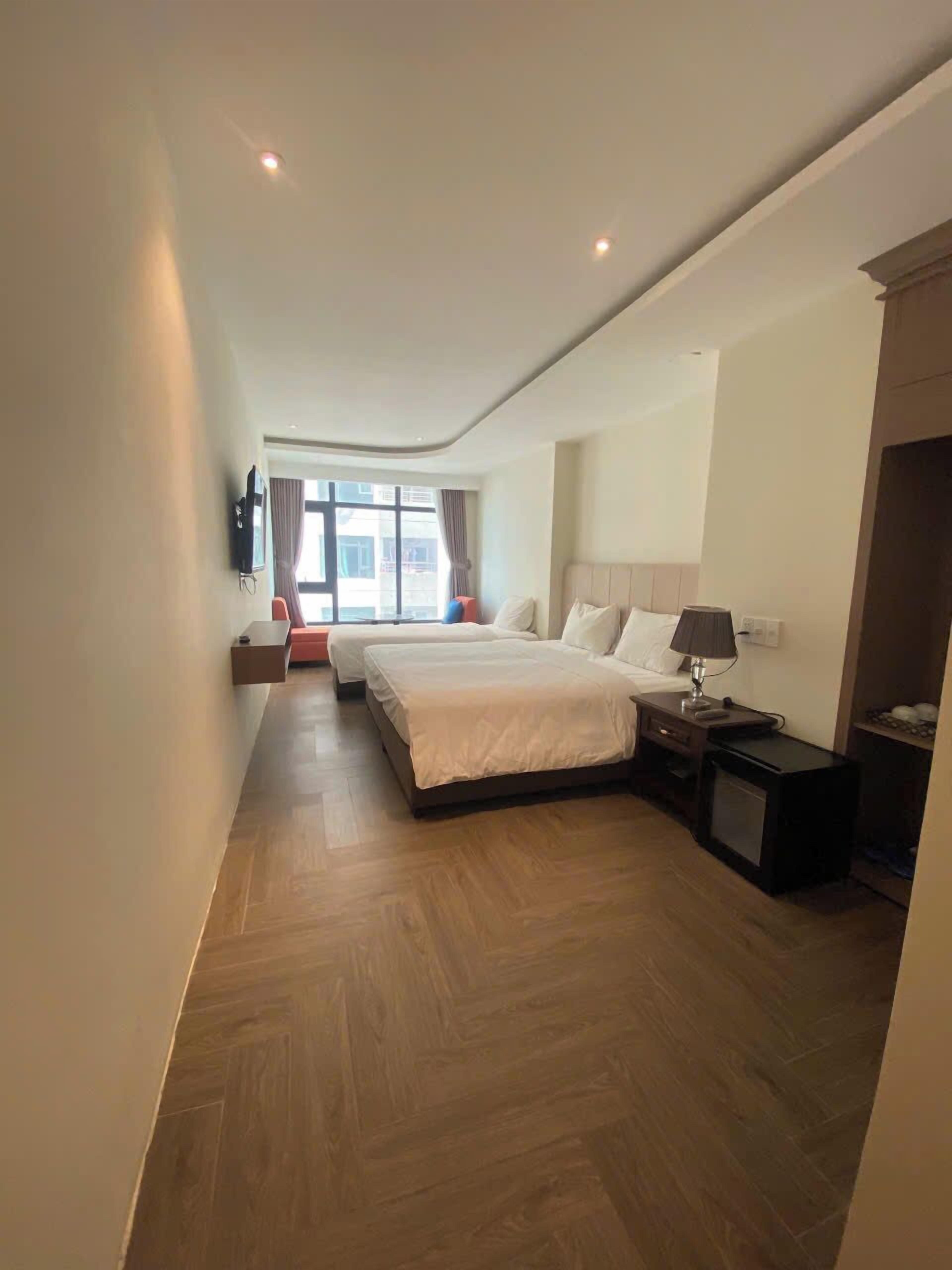 豪華雙人或雙床房, 城市景 | 房內夾萬、遮光窗簾/窗簾、隔音、熨斗/熨衫板