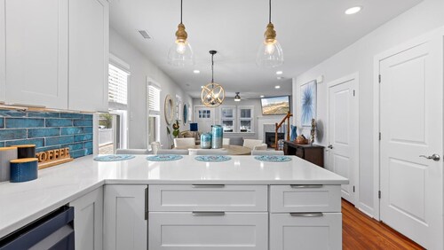 Coastal Charm in Ocean City Gardens - 3bd/2ba