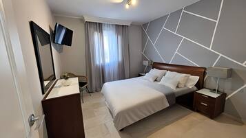 2 slaapkamers, een strijkplank/strijkijzer, reisbedje, wifi