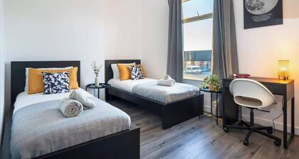 4 Bedrooms-4 Bathrooms House