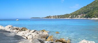 Holiday Home Seafront Oleandar