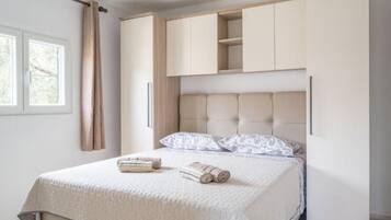 House (Holiday Home Seafront Oleandar) | 2 bedrooms